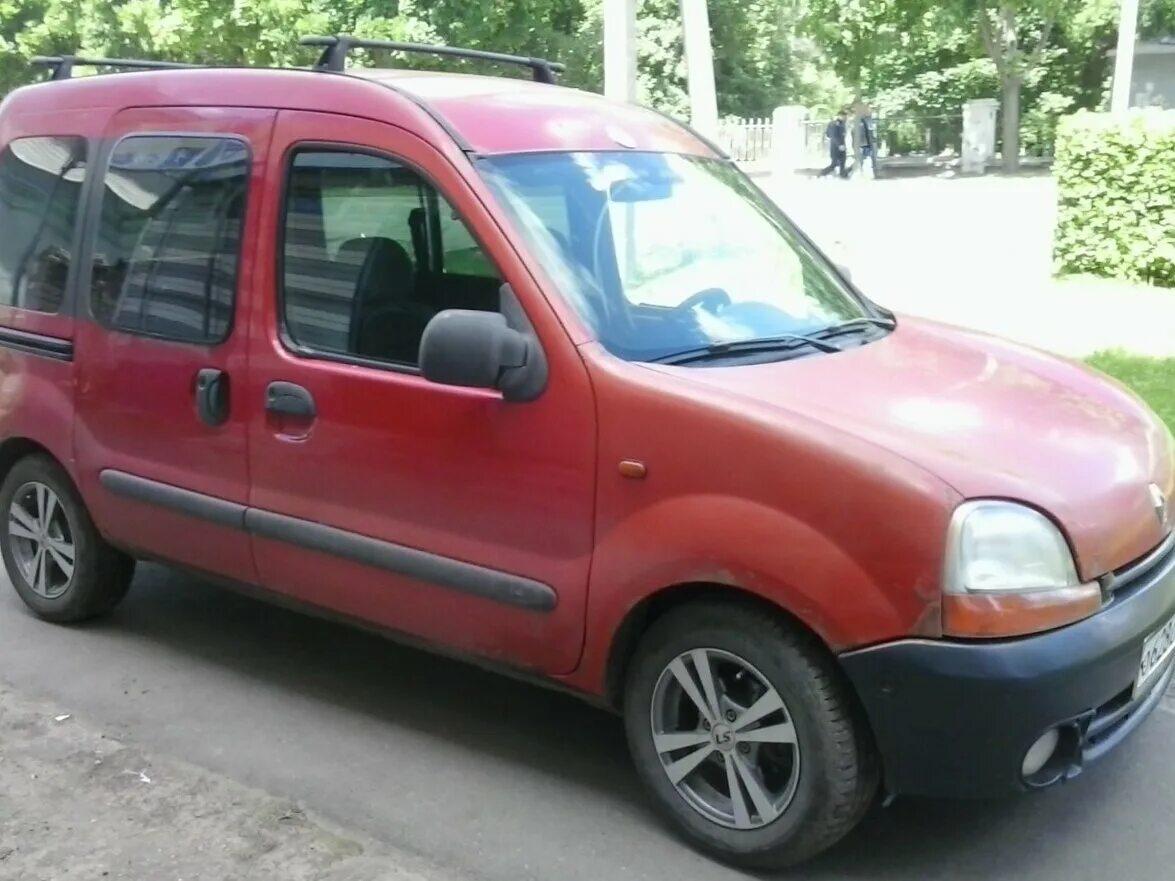 Рено конго фото Купить б/у Renault Kangoo бензин механика в Кузнецке: красный Рено Кэнгу 1998 фу