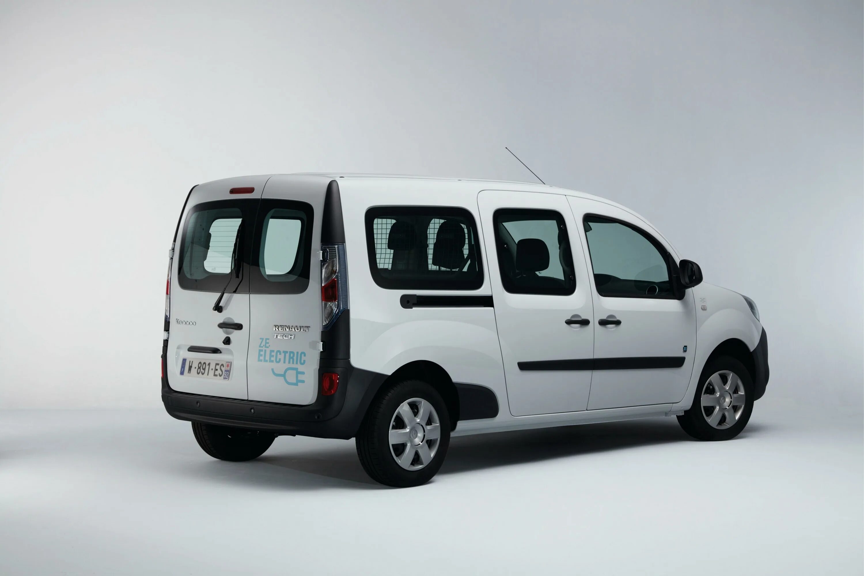 Рено конго фото цена Renault Kangoo 2 поколение рестайлинг (2013 - 2021) Минивэн 44kw (60 л.с.) - тех