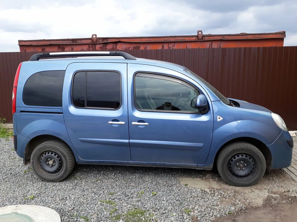 Рено конго фото цена бу Купить б/у Renault Kangoo II 1.6 MT (84 л.с.) бензин механика в Брянске: синий Р