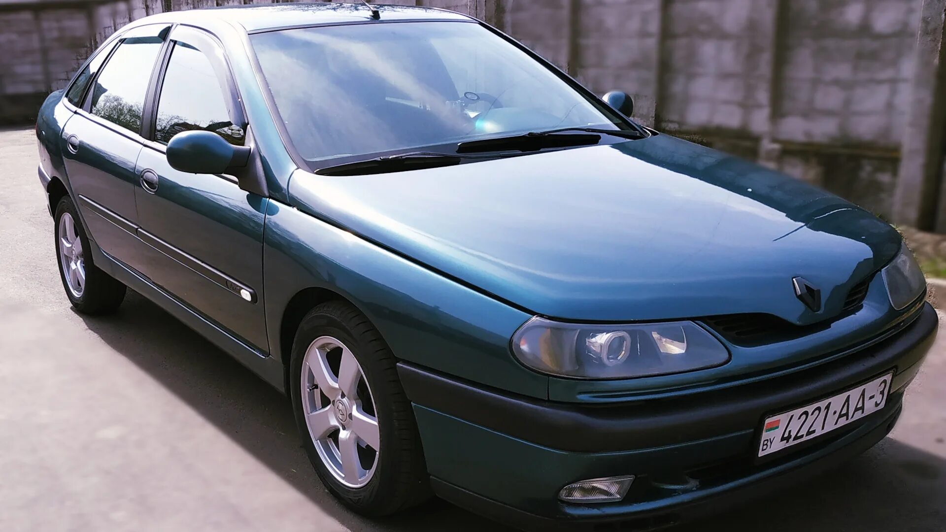 Рено лагуна 1 фото Renault Laguna I 1.8 бензиновый 1995 Бодрая бабка на DRIVE2