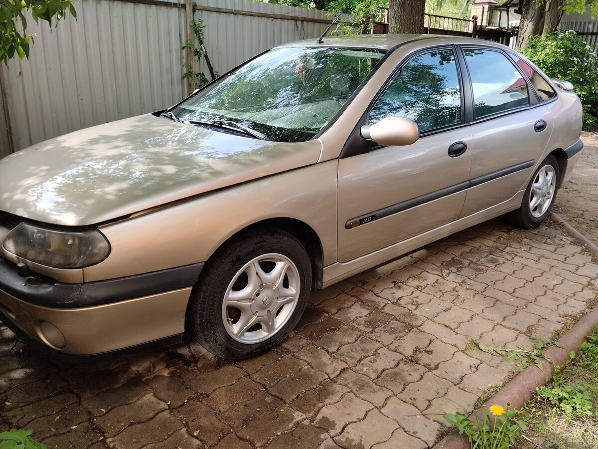 Рено лагуна 1 фото Купить б/у Renault Laguna I 2.0 AT (113 л.с.) бензин автомат в Клину: бежевый Ре