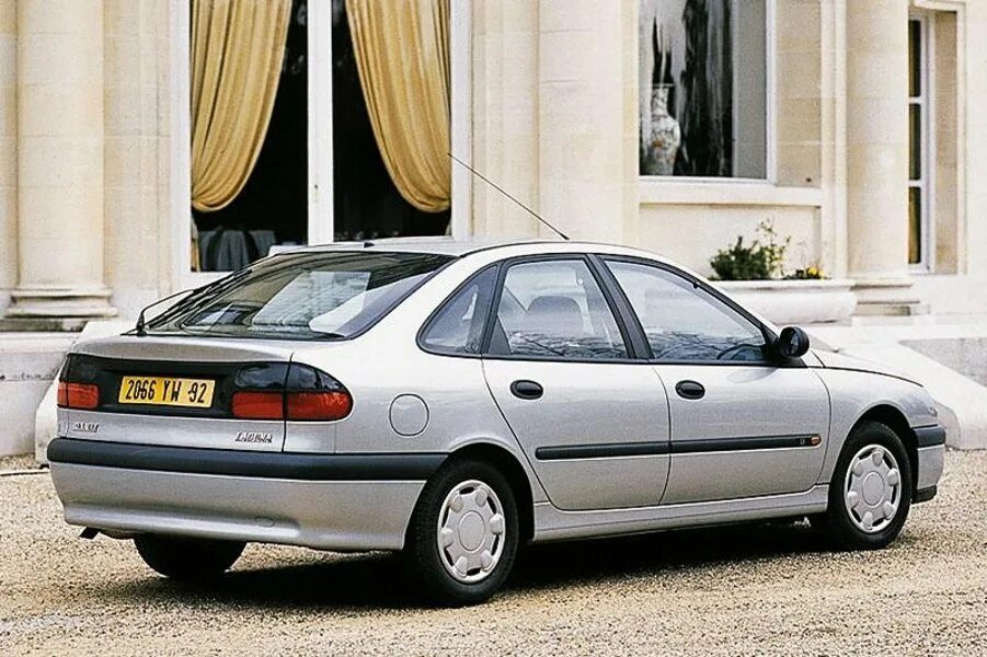 Рено лагуна 1 фото Renault Laguna 1 поколение хетчбэк