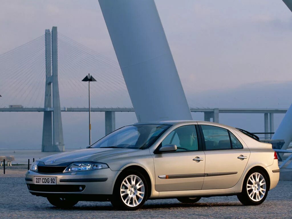 Рено лагуна 2 хэтчбек фото Коврики текстильные в салон Renault Laguna II (хэтчбек 5 дв / X74) 2001 - 2005 -