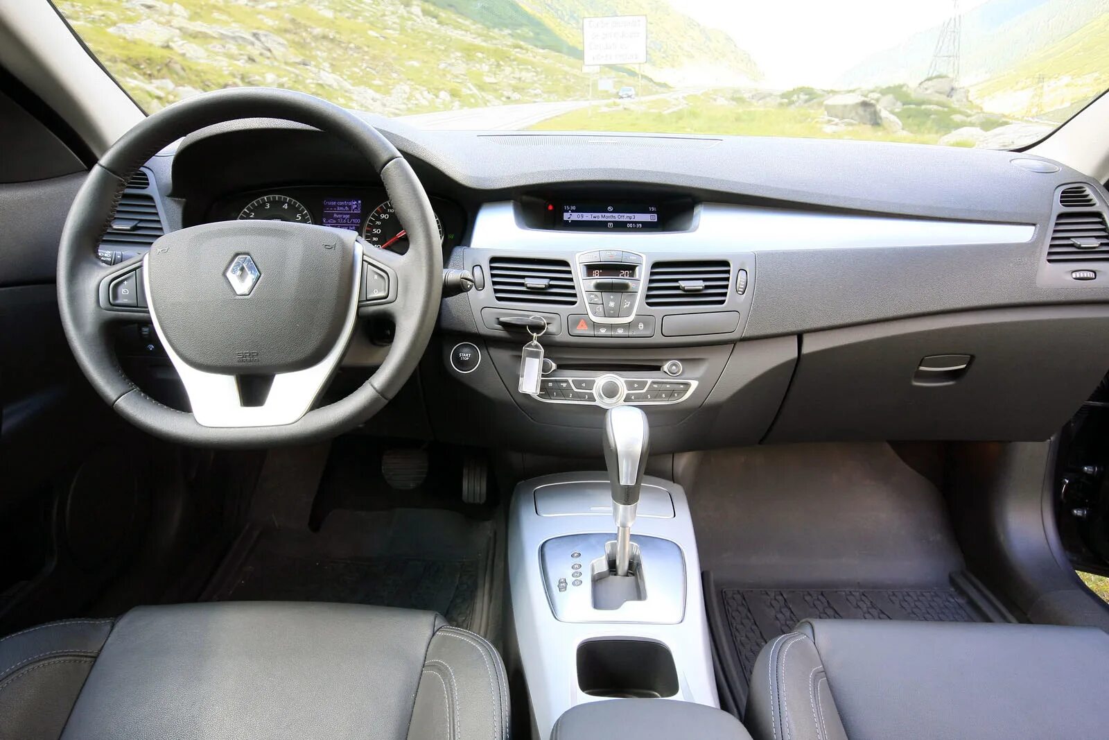 Рено лагуна 3 фото Arkamys мне в тачку - Renault Laguna III, 1,5 л, 2007 года автозвук DRIVE2