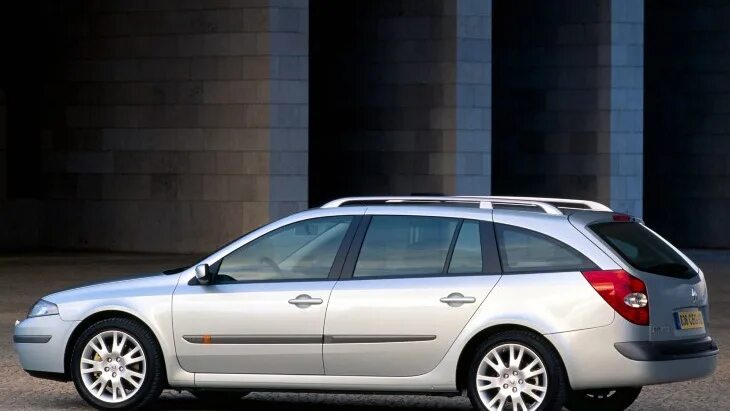 Рено лагуна фото 2001 универсал Renault Laguna II 1.9 дизельный 2005 на DRIVE2