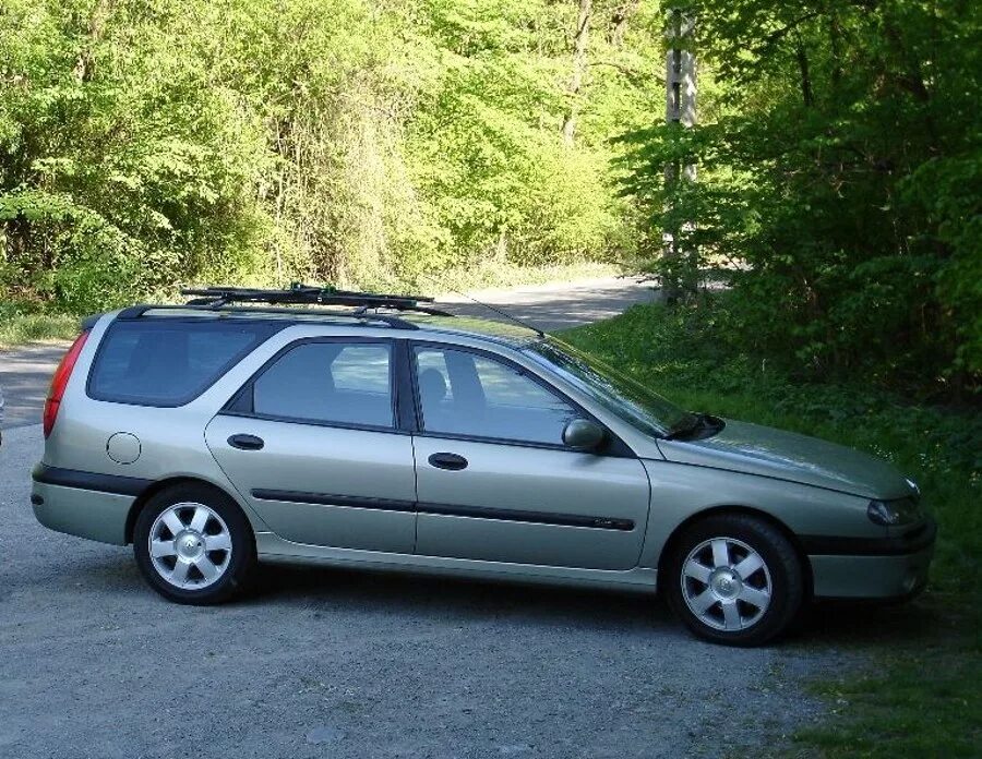 Рено лагуна фото 2001 универсал Renault Laguna 1 поколение рестайлинг Grandtour универсал