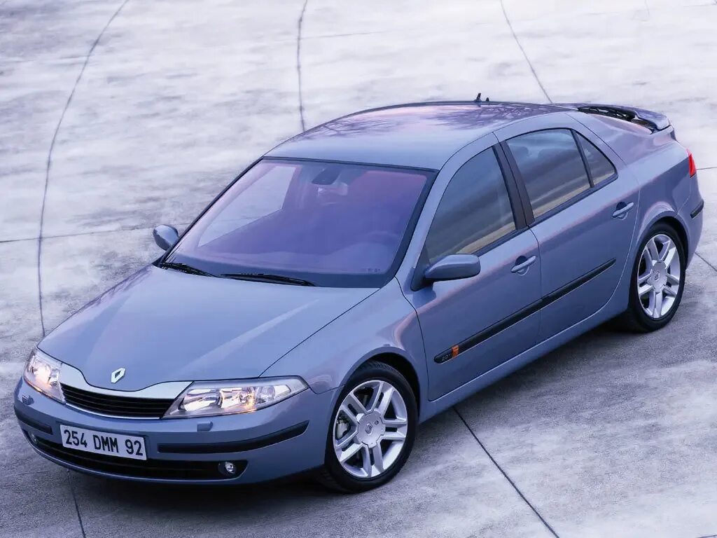 Рено лагуна фото Renault Laguna 2001, 2002, 2003, 2004, 2005, лифтбек, 2 поколение, X74 техническ