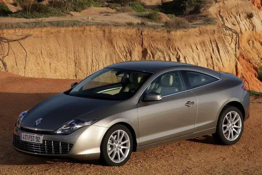 Рено лагуна фото цена Renault Laguna 2008, 2009, 2010, 2011, 2012, купе, 3 поколение, X91 технические 