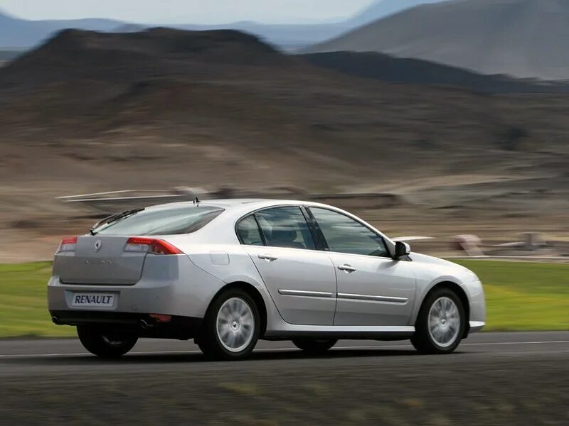 Рено лагуна хэтчбек фото Фото Renault Laguna (2008 - 2010) - фотографии, фото салона Renault Laguna, III 