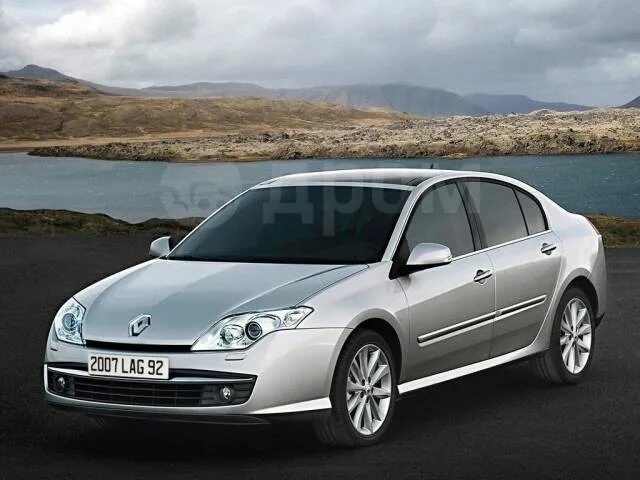 More Renault Laguna Sedan Spy Pics