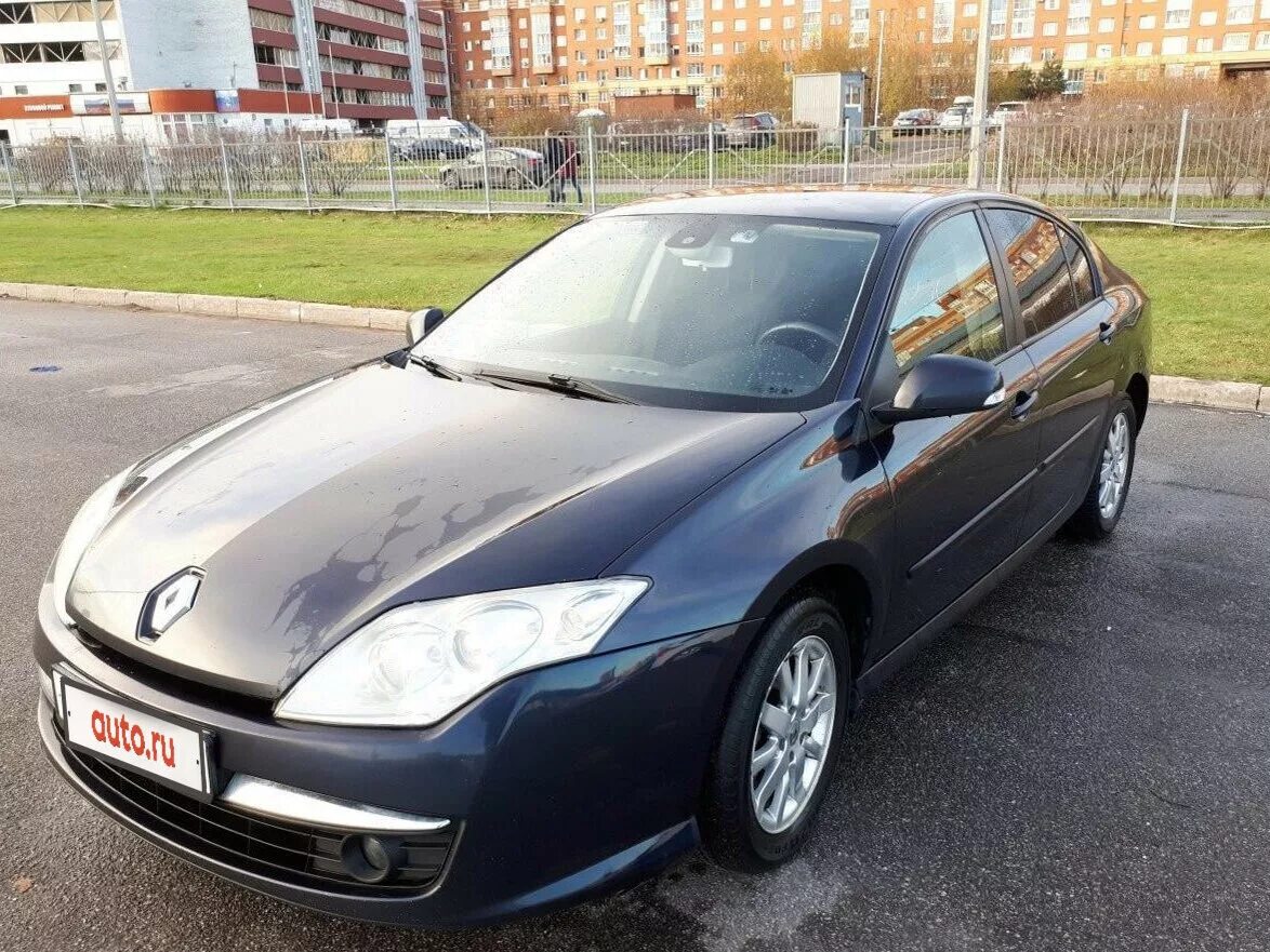 Рено лагуна в спб фото Купить б/у Renault Laguna III 2.0 MT (140 л.с.) бензин механика в Санкт-Петербур