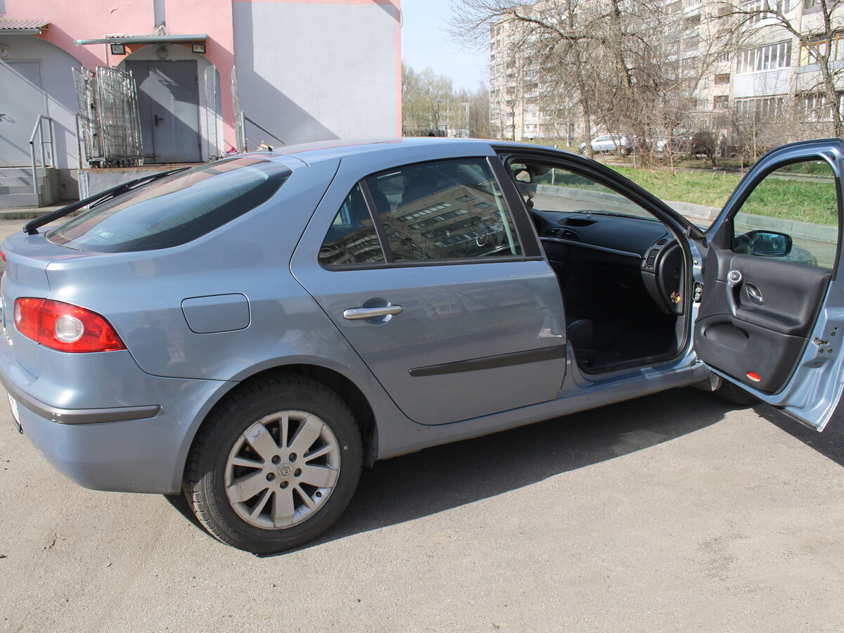 Рено лифтбек фото Купить б/у Renault Laguna II Рестайлинг 2.0 AT (170 л.с.) бензин автомат в Элект