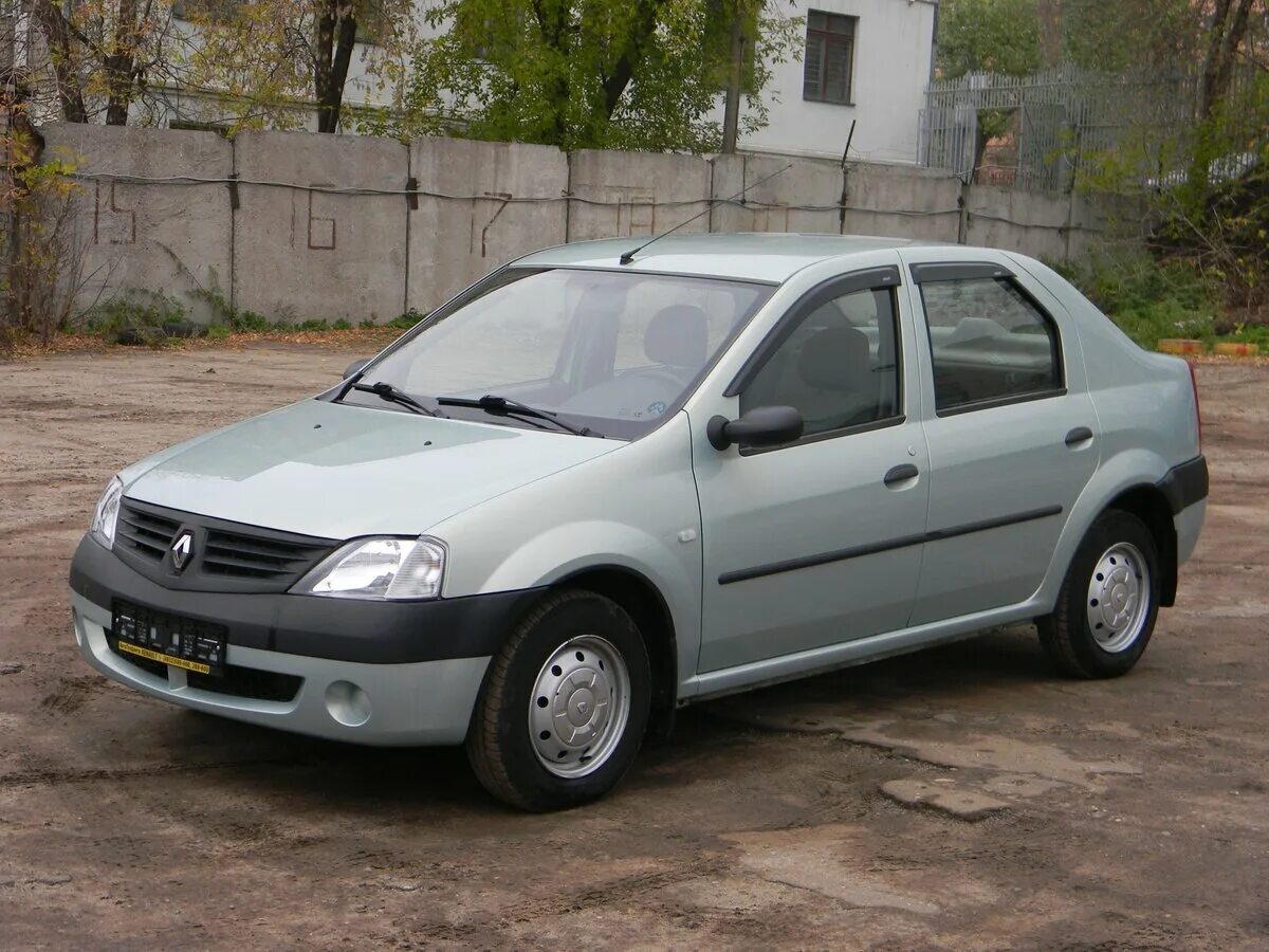 Рено логан 1.6 фото Купить б/у Renault Logan I 1.6 MT (87 л.с.) бензин механика в Иванове: серебрист