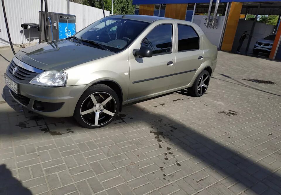 Рено логан 2 на дисках фото Установка колес R17 - Renault Logan (1G), 1,6 л, 2012 года тюнинг DRIVE2