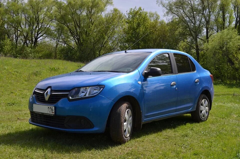 Рено логан 2 синий фото Первая фотосессия - Renault Logan (2G), 1,6 л, 2014 года фотография DRIVE2