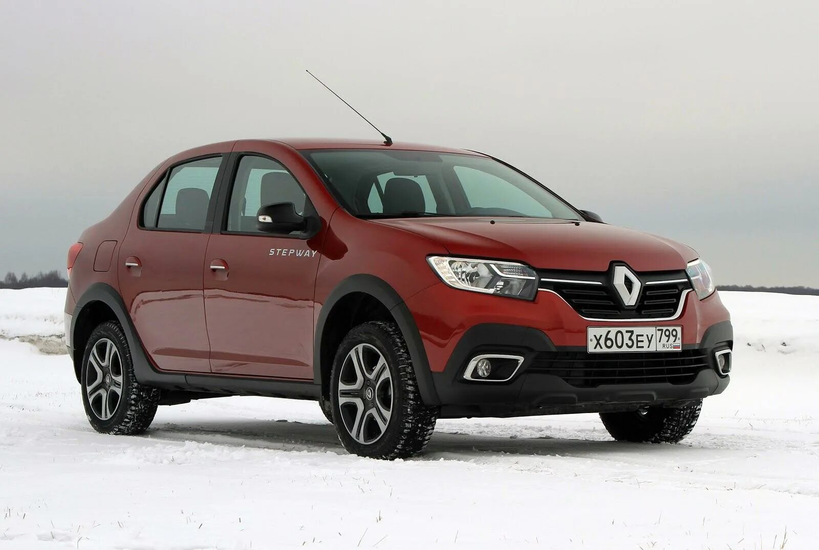 Рено логан 2 степвей фото Тест-драйв: Renault Logan Stepway с вариатором. Приподнятое настроение