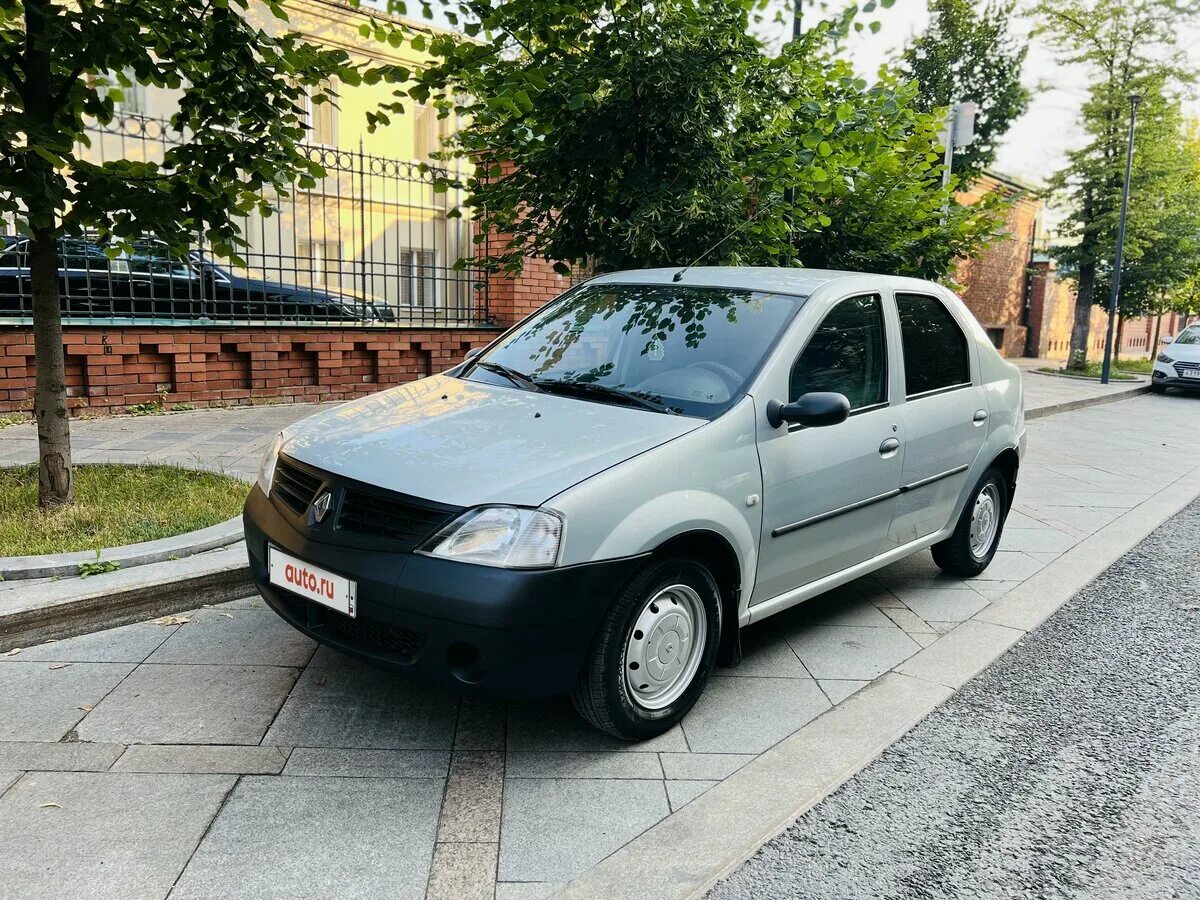 Рено логан 2006 год фото Купить б/у Renault Logan I 1.4 MT (75 л.с.) бензин механика в Москве: серебристы