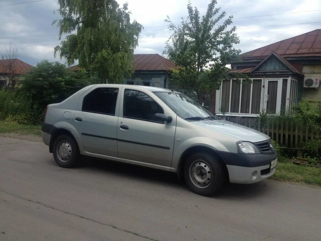 Рено логан 2009 фото Купить б/у Renault Logan I 1.4 MT (75 л.с.) бензин механика в Саратове: серый Ре