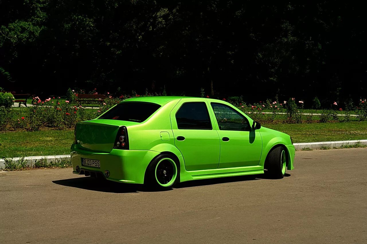 Рено логан 2012 тюнинг Tuning Dacia Logan: PiSSiSica verde Lamborghini, by Sorin carakoom.com