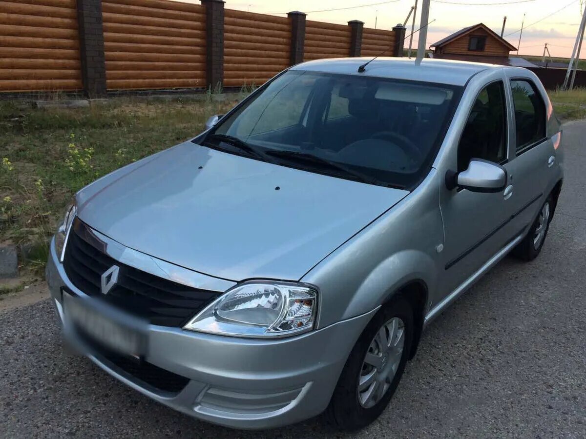 Рено логан 2013 фото Купить б/у Renault Logan I Рестайлинг 1.6 MT (84 л.с.) бензин механика в Чебокса