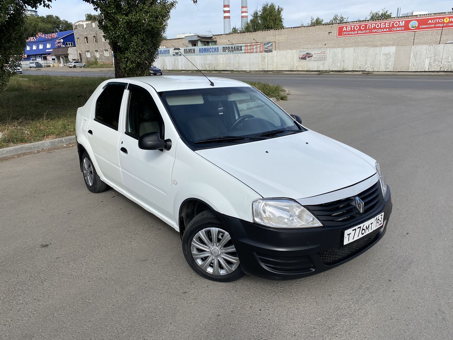 Рено логан 2013 года фото Рено логан 2013г Sarma-Auto.ru