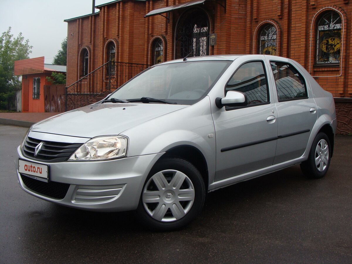 Купить б/у Renault Logan I Рестайлинг 1.6 MT (102 л.с.) бензин механика в Велики