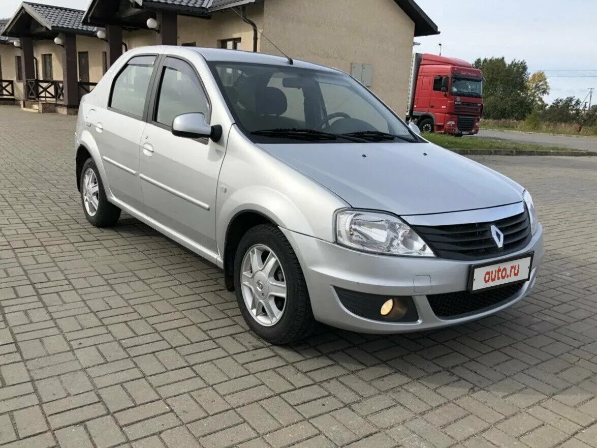 Рено логан 2013 года фото Купить б/у Renault Logan I Рестайлинг 1.6 MT (102 л.с.) бензин механика в Велики