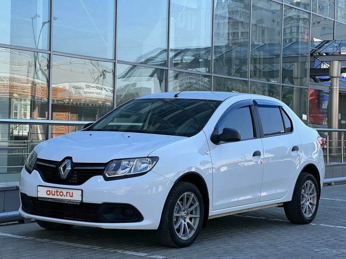 Рено логан 2015 года фото Купить б/у Renault Logan II 1.6 AMT (82 л.с.) бензин робот в Москве: белый Рено 