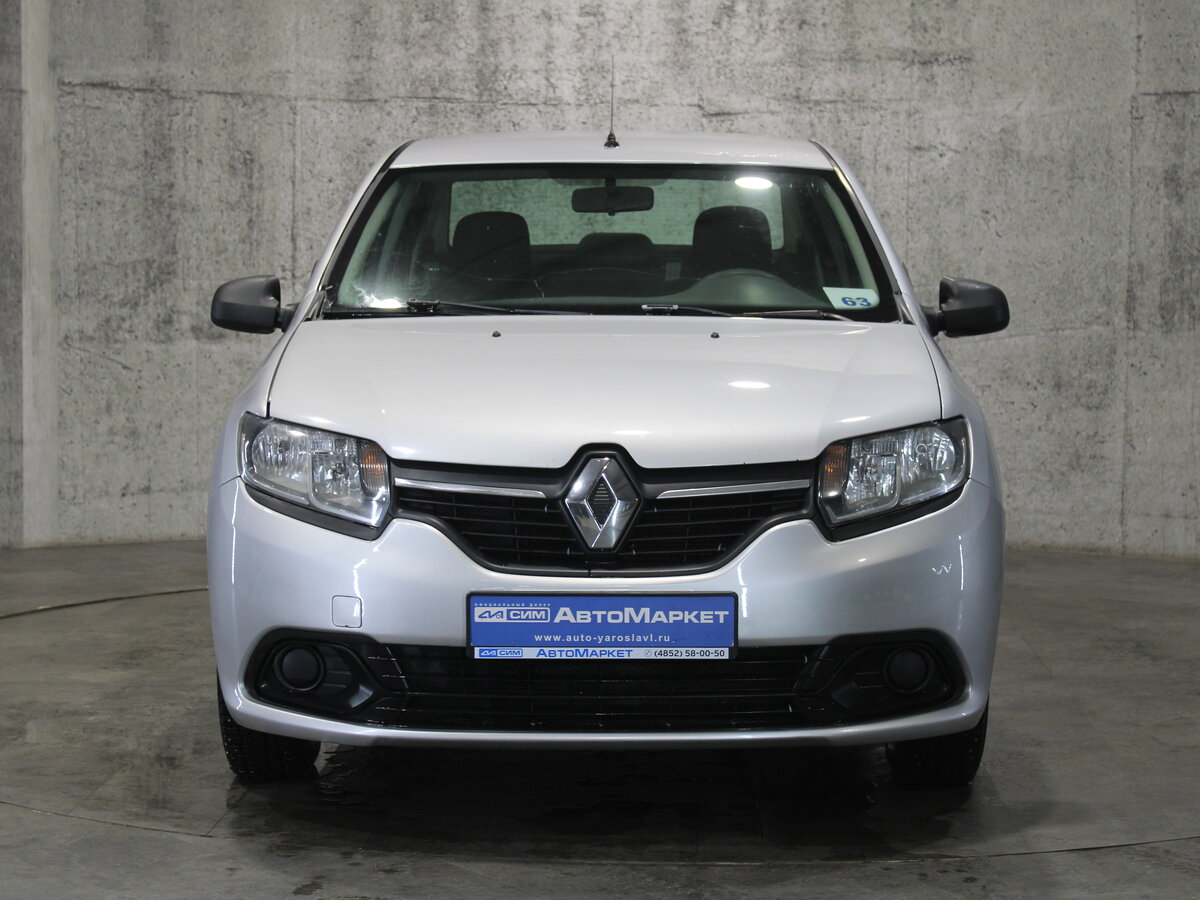 Купить б/у Renault Logan II 1.6 MT (113 л.с.) бензин механика в Москве: белый Ре