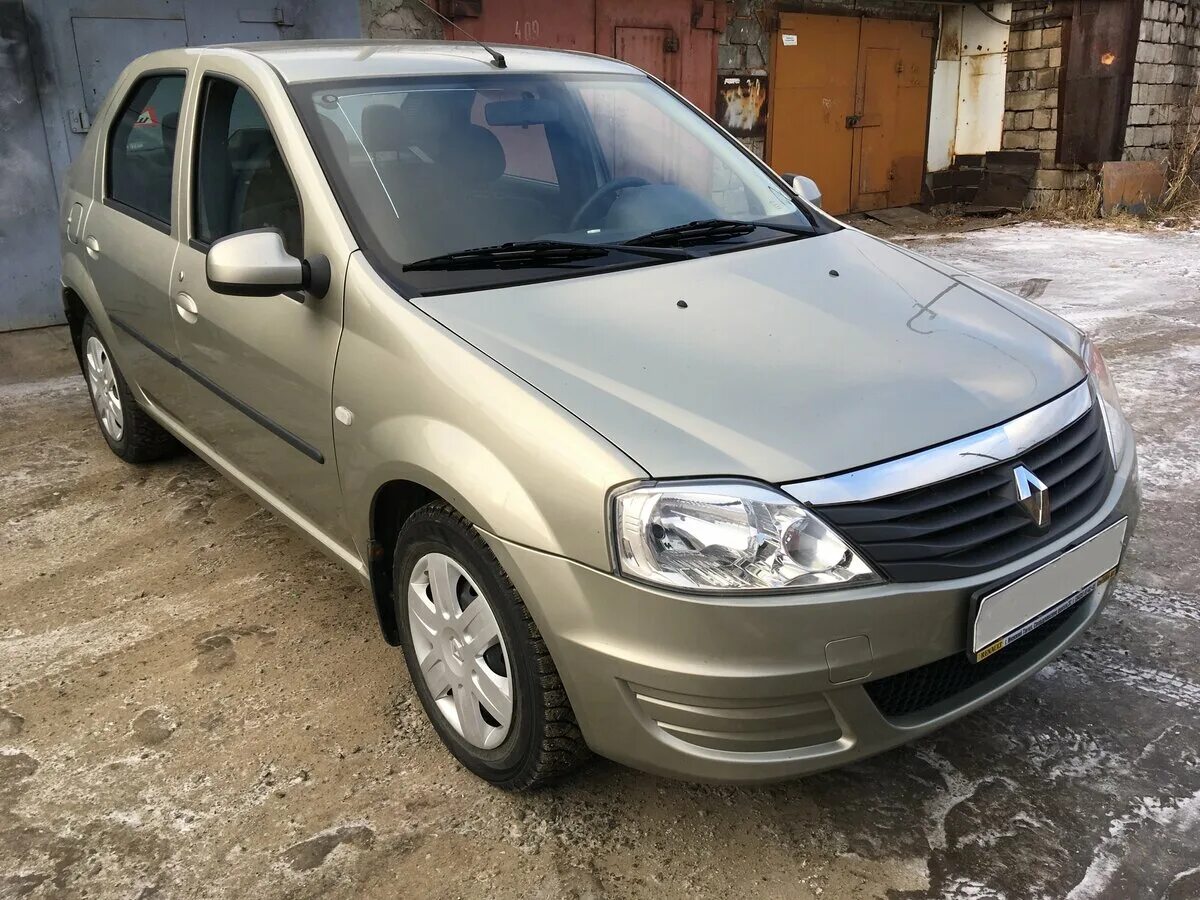 Рено логан бежевый фото Купить б/у Renault Logan I Рестайлинг 1.6 MT (102 л.с.) бензин механика в Нижнем