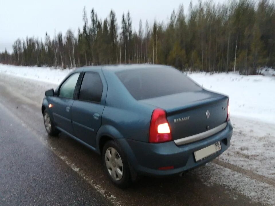 Рено логан фаза 2 фото Петрозаводск - Мурманск 1000 км - Renault Logan (1G), 1,6 л, 2010 года путешеств