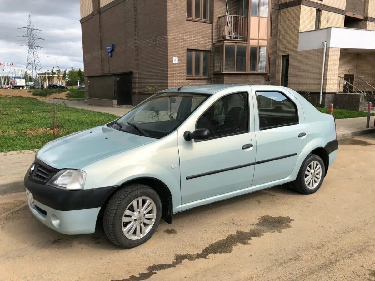 Рено логан фото 2007 Купить б/у Renault Logan I 1.4 MT (75 л.с.) бензин механика в Москве: серый Рено