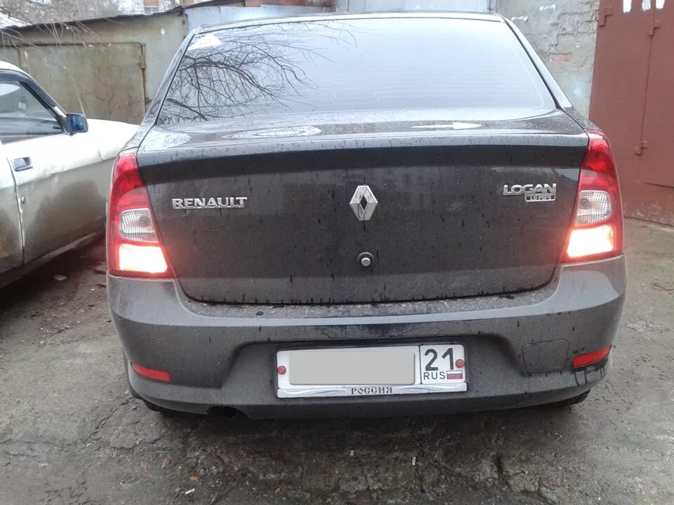 Рено логан фото сзади Параллельный задний ход. - Renault Logan (1G), 1,6 л, 2012 года электроника DRIV