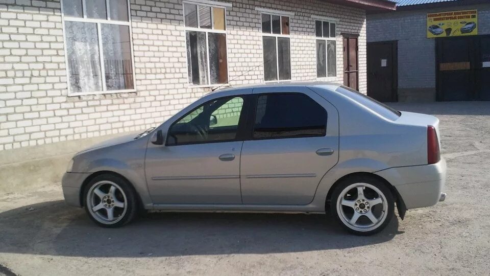 Рено логан на 17 дисках фото LENSO R17 ET 35 - Renault Logan (1G), 1,6 л, 2008 года колёсные диски DRIVE2