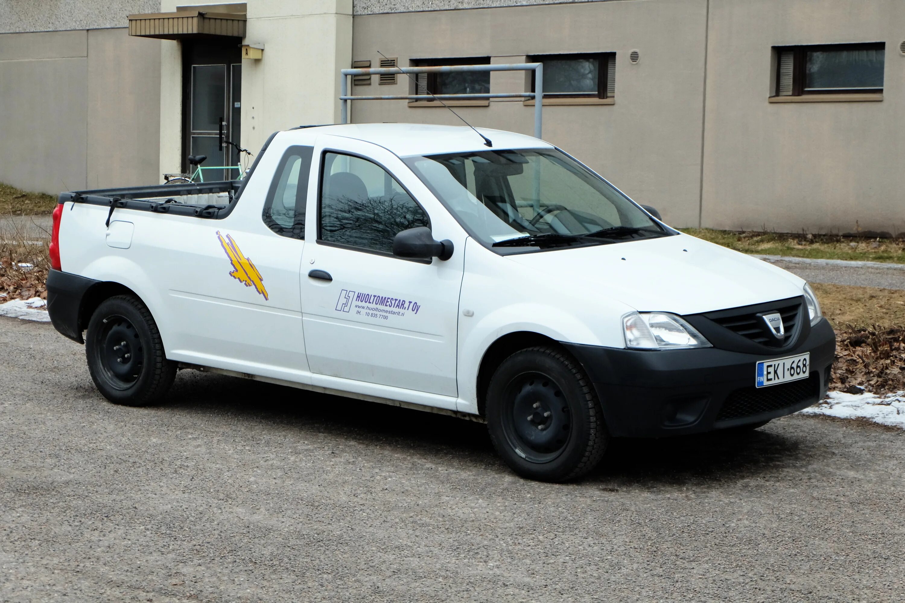 Рено логан пикап фото File:White Dacia Logan Pick-Up.JPG - Wikimedia Commons