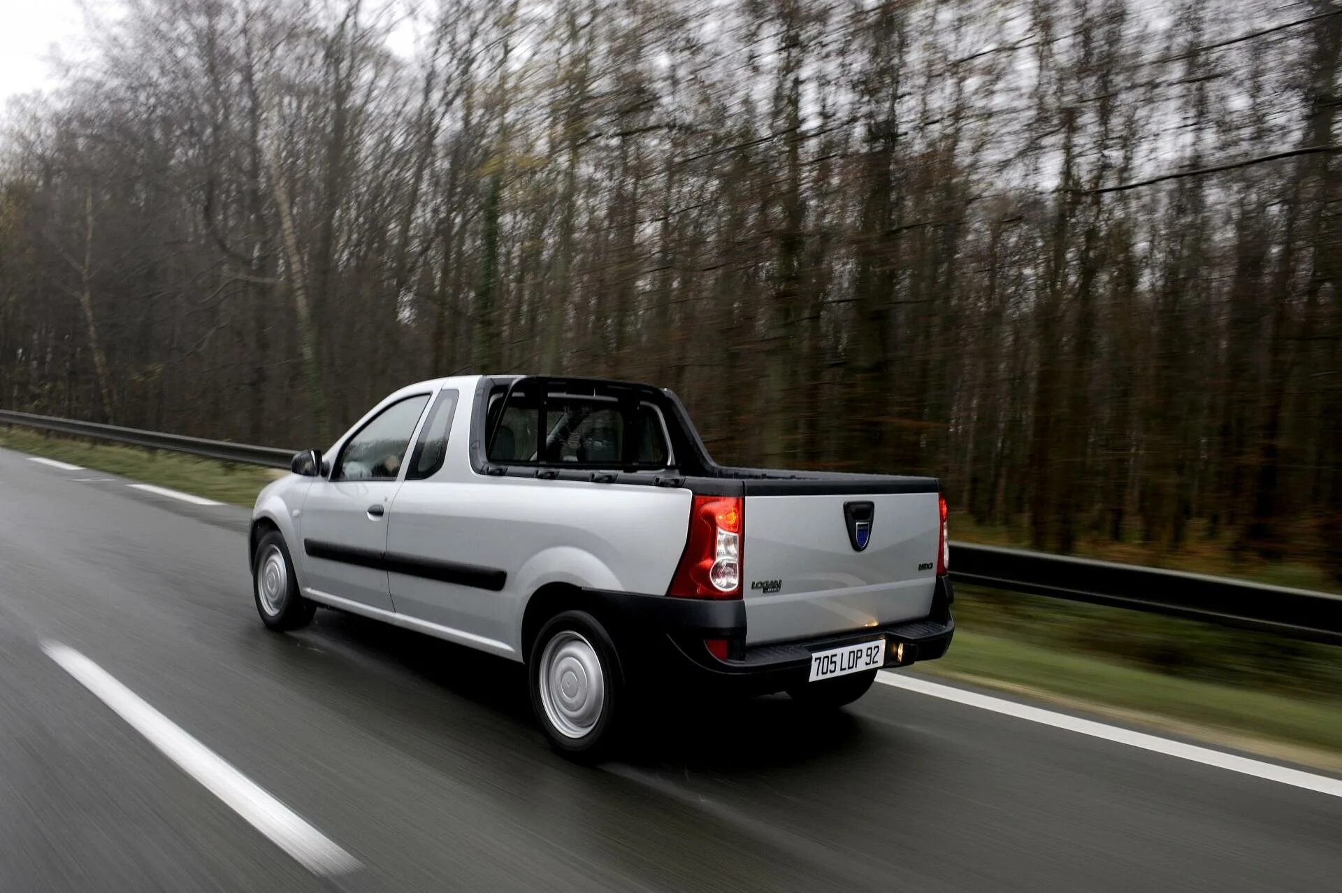 Рено логан пикап фото 2009 Dacia Logan Pick-up Image. Photo 7 of 31