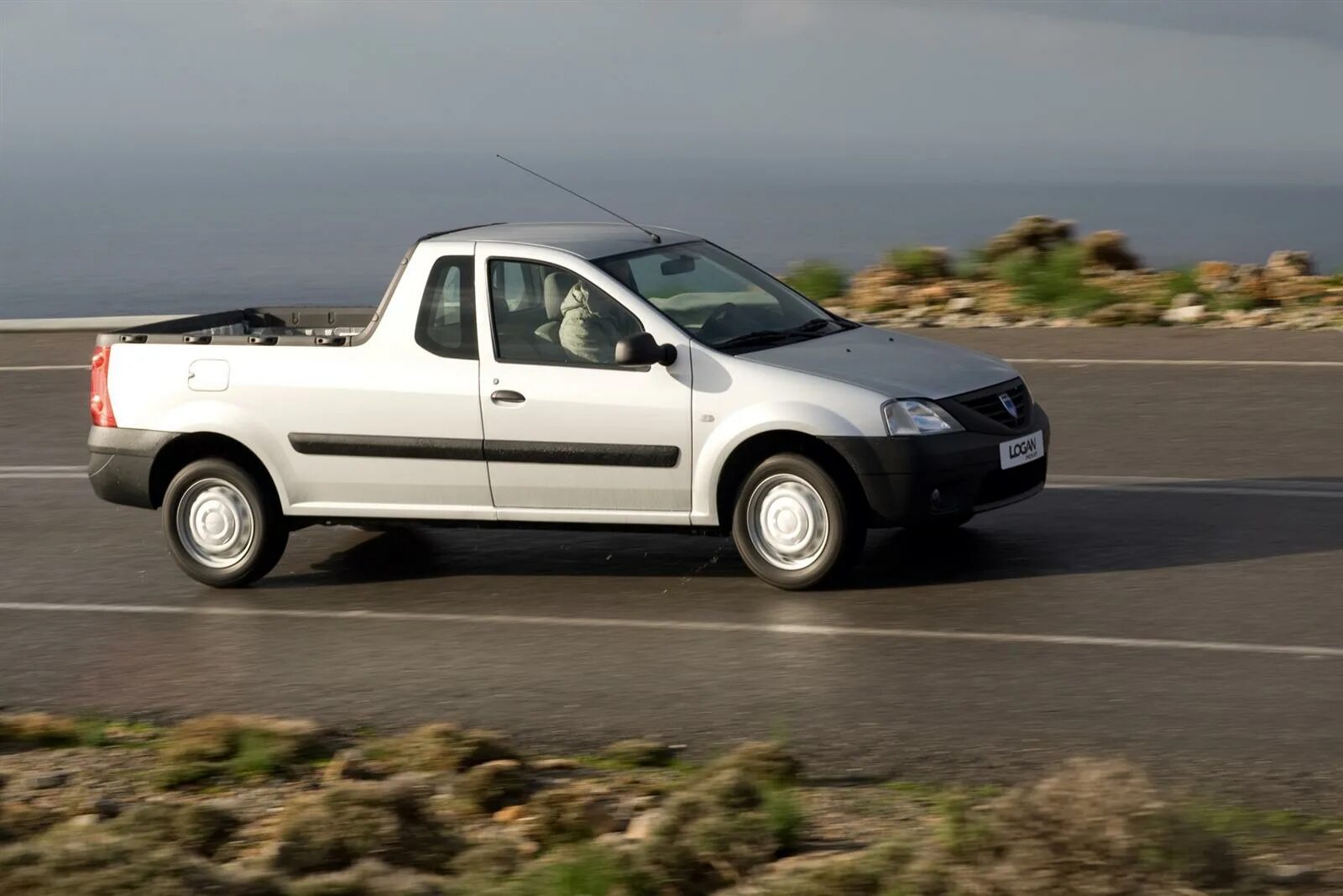 Рено логан пикап фото 2009 Dacia Logan Pick-up Image. Photo 21 of 31