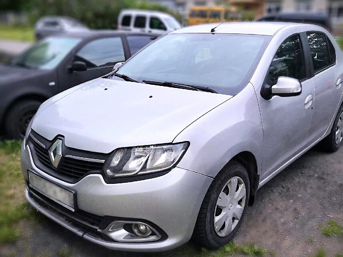 Рено логан серебристый фото Купить б/у Renault Logan II 1.6 MT (82 л.с.) бензин механика в Никольском: сереб