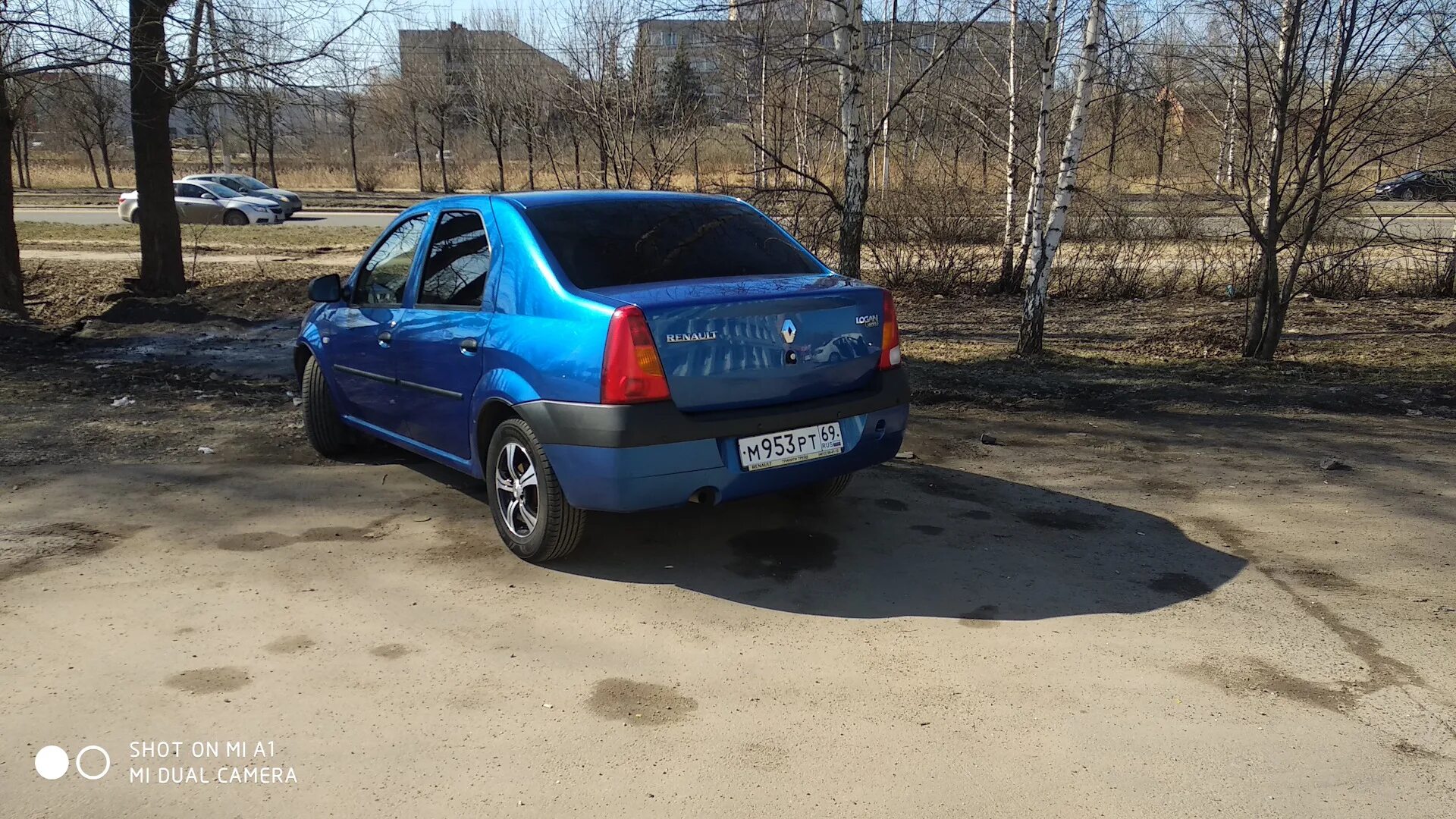 Рено логан синий фото Замена масла, переход на синтетику Gazpromneft - Renault Logan (1G), 1,6 л, 2008