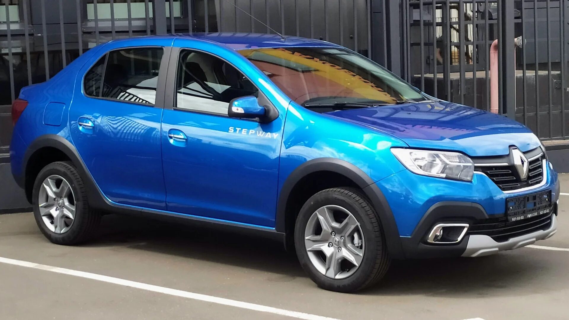 Рено логан степвей 2019 фото Renault Logan Stepway 1.6 бензиновый 2019 Степан Шнобель на DRIVE2