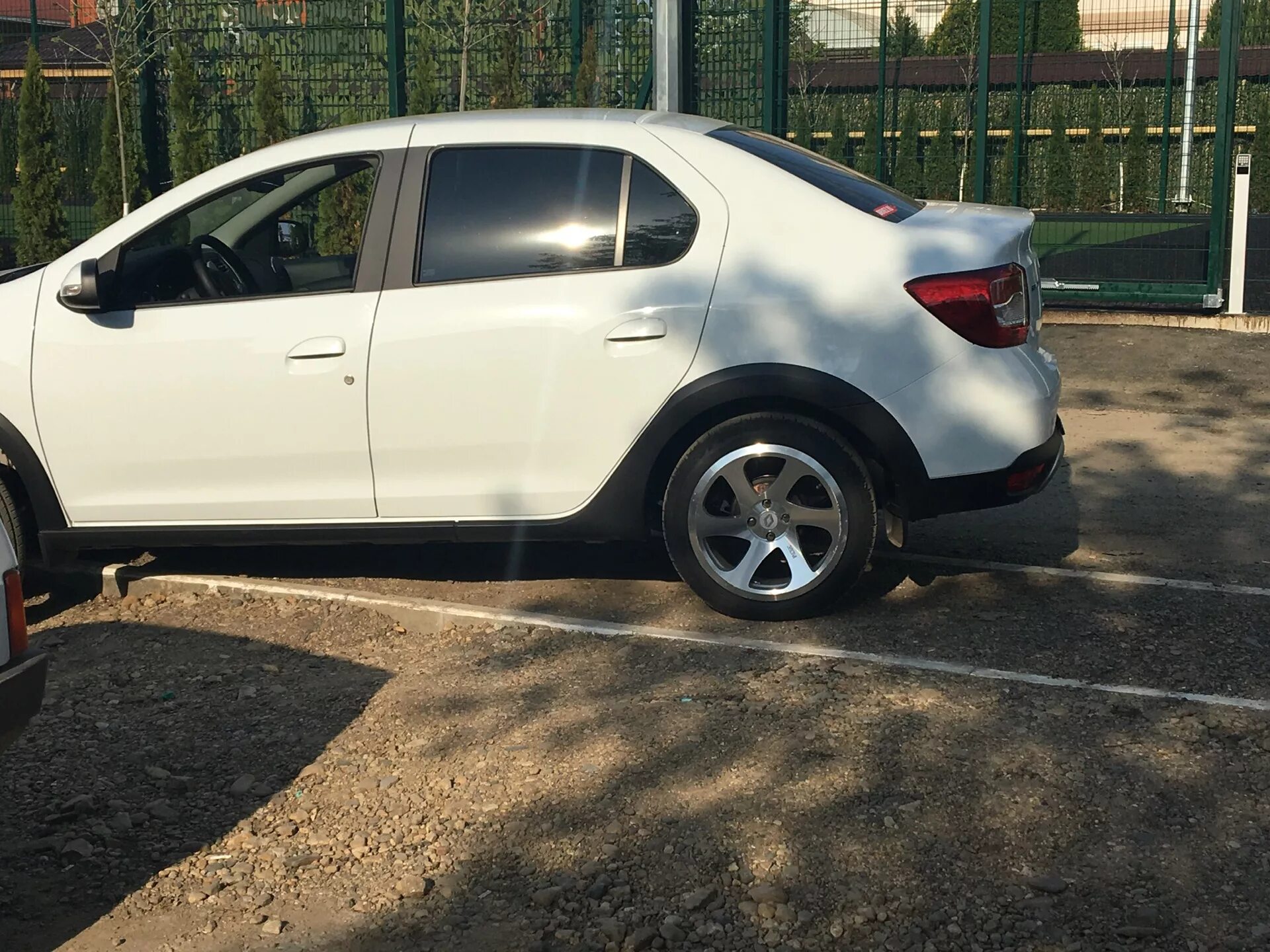 Рено логан stepway тюнинг Шумоизоляция Logan Stepway - Ощущения - Renault Logan Stepway, 1,6 л, 2018 года 