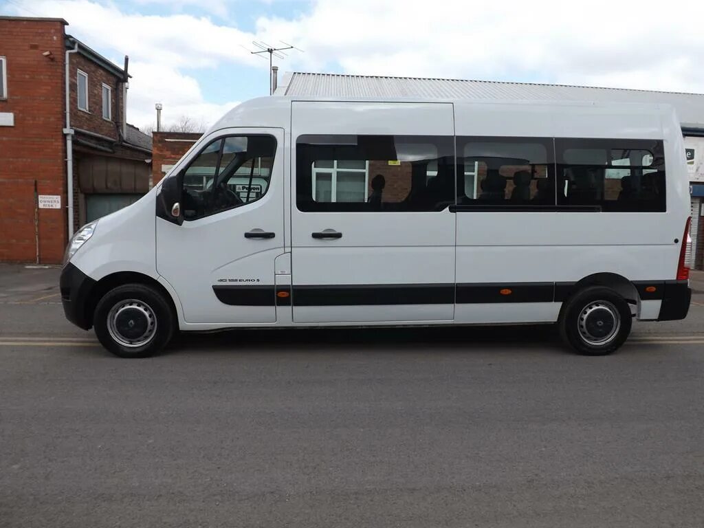 Рено мастер пассажирский фото Renault Master CanDrive Flexi 17 Seat Minibus