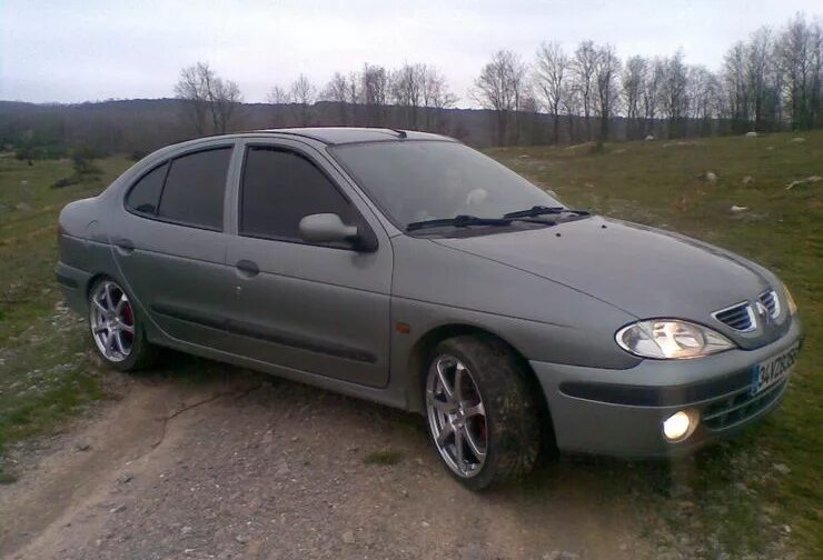 Рено меган 1 фото Подборка меганов - Renault Megane I, 1,6 л, 1999 года просто так DRIVE2