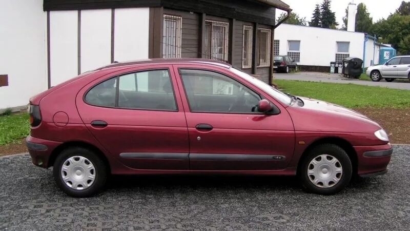 Рено меган 1 фото Renault Megane I 2.0 бензиновый 1998 2.0 на DRIVE2