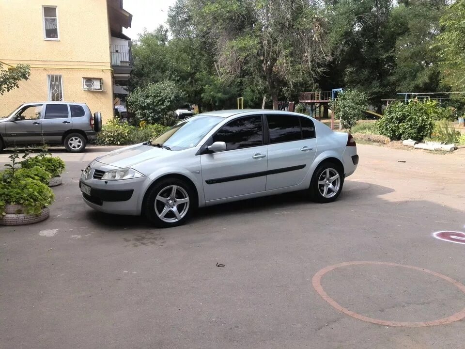 Рено меган 2 на 17 дисках фото R17 для Рыньки - Renault Megane II, 1,6 л, 2004 года колёсные диски DRIVE2