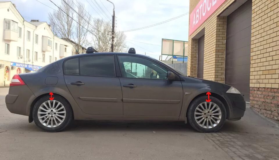 Рено меган 2 на 17 дисках фото Вопрос к Мегановодам?! - Renault Megane II, 1,4 л, 2006 года своими руками DRIVE