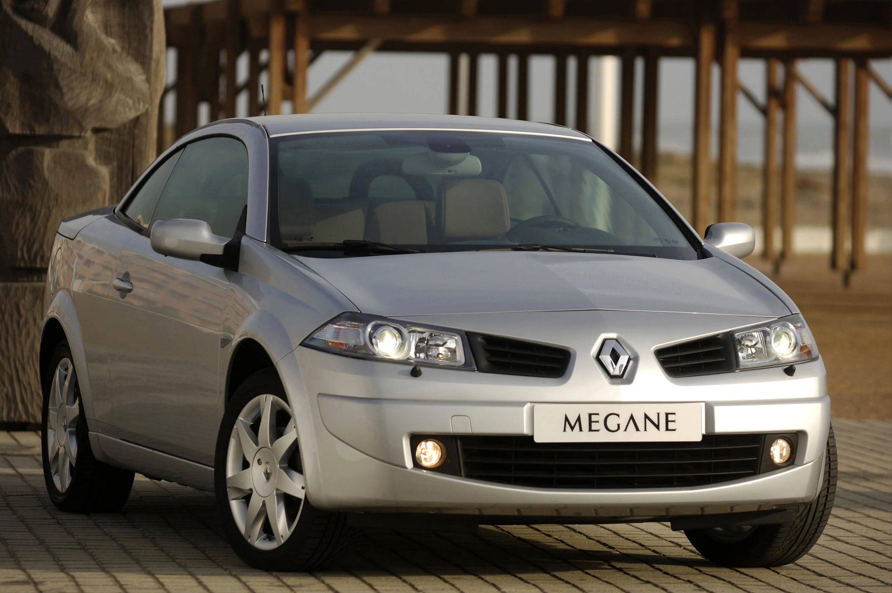 Renault Megane II 1.6 бензиновый 2005 на DRIVE2