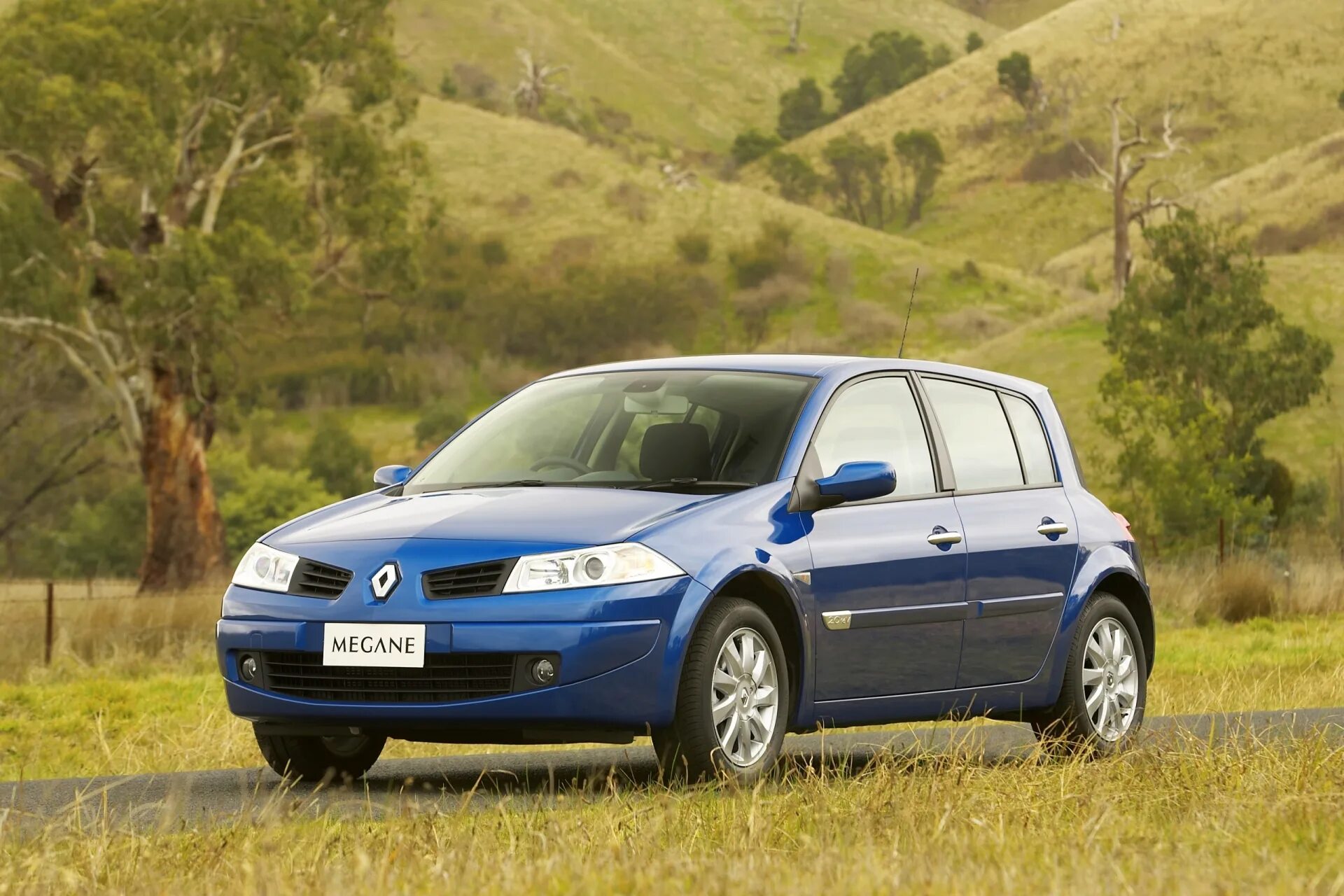 Рено меган 2006 фото Renault Megane Hatchback - цены, отзывы, характеристики Megane Hatchback от Rena