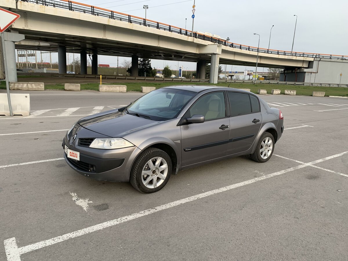 Купить б/у Renault Megane II Рестайлинг 1.6 AT (115 л.с.) бензин автомат в Москв