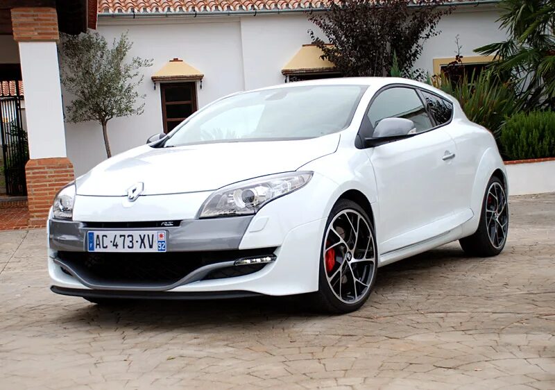 Рено меган 3 купе тюнинг Renault Megane III Coupe RS:picture 13 , reviews, news, specs, buy car